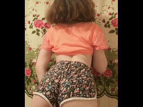 ❤️ Seksi mlada beba skida šorc pred kamerom ❤ Samo porno kod nas ❌